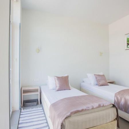 Heliopark Gora Bagrata Hotel Sukhumi Eksteriør billede