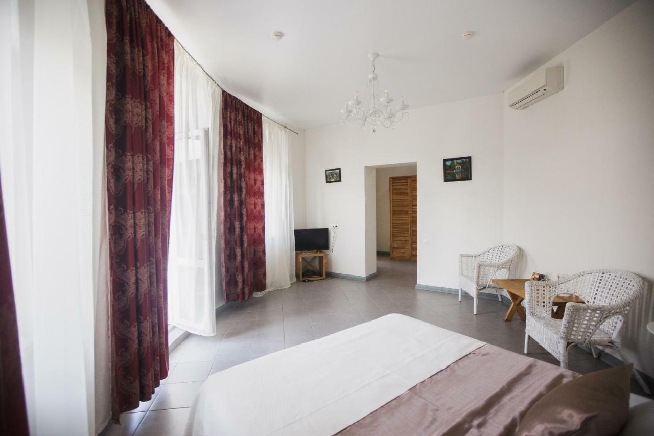 Heliopark Gora Bagrata Hotel Sukhumi Eksteriør billede